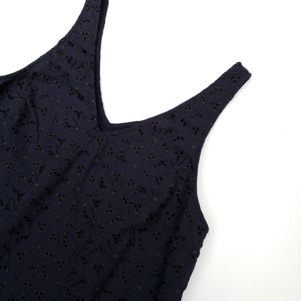 A New Day Navy Eyelet Floral Embroidered Crop Top - Picture 3 of 7